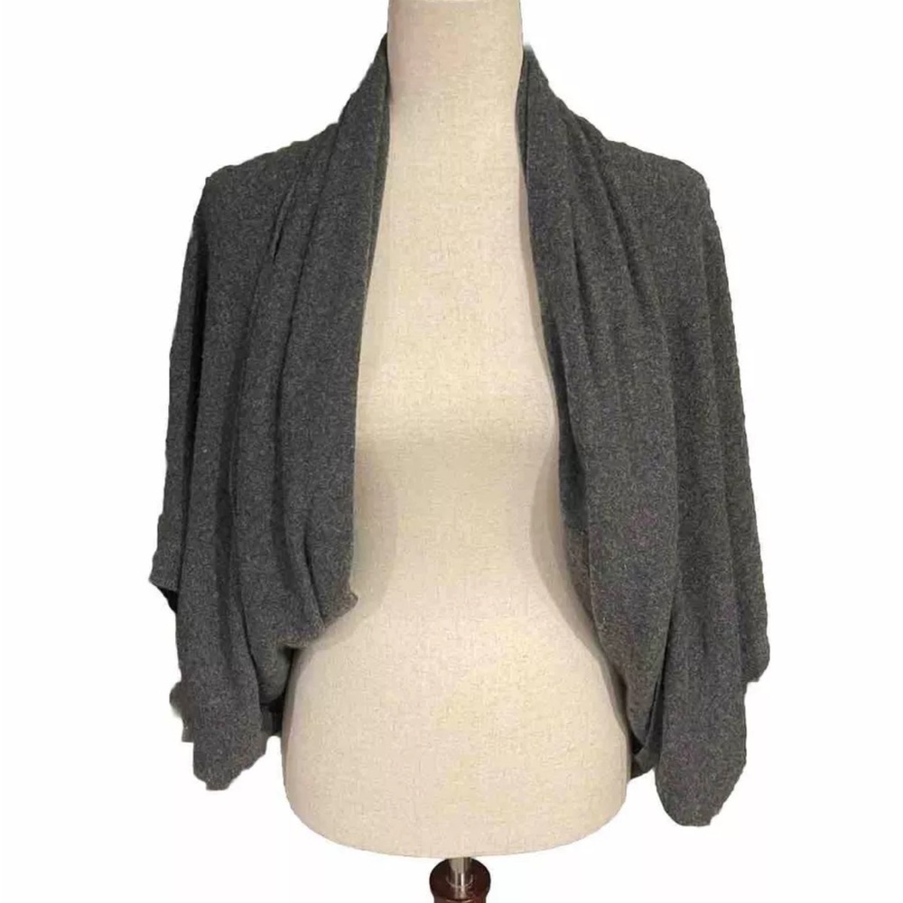 Vince. 100% Cashmere Cardigan Sweater Women’s Sz M Circle Wrap Shrug Gray Knit